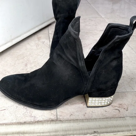 Jeffrey Campbell booties - Picture 10 of 10